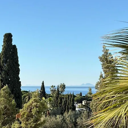Stunning With Sea Views شقة