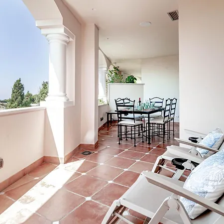 Stunning With Sea Views شقة ماربيا