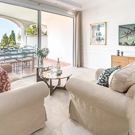 شقة Stunning With Sea Views