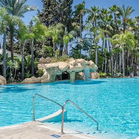 Stunning With Sea Views شقة *