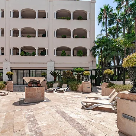 Stunning With Sea Views
